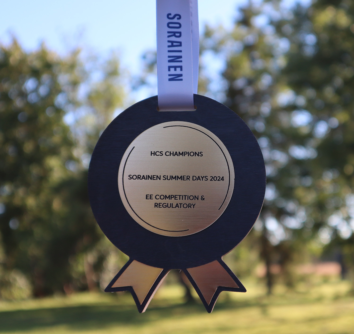Advokaadibüroo Sorainen - medalid puidust medalite tegemine - medalite tellimine
