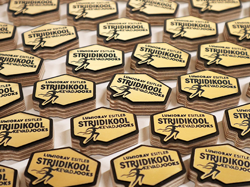 medal - meene puidust